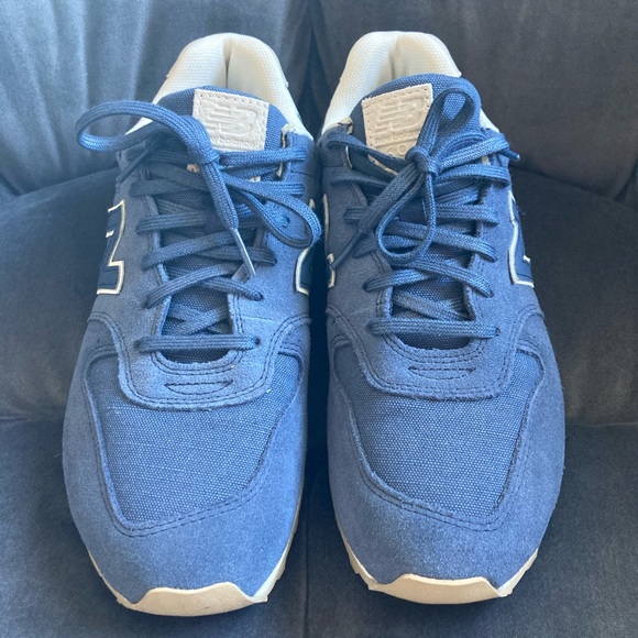 New balance sneakers 👟 - Picture 2 of 6